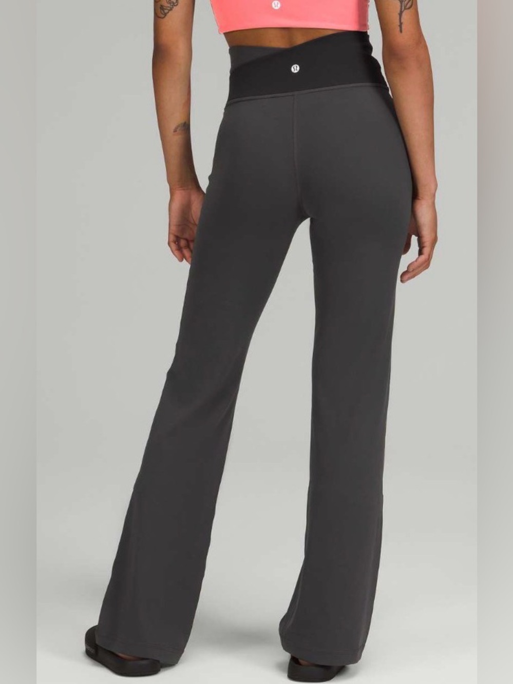 NWOT New Lululemon Throwback Astro Pant Graphite Grey / Black